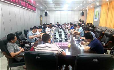 陳白宇與欽南區(qū)常務(wù)副區(qū)長石璨舉行工作會(huì)談