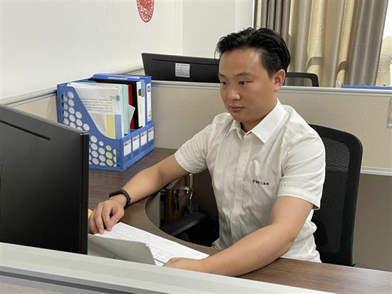 商務合約部陳錦華：積極履職盡責，服務公司投建項目