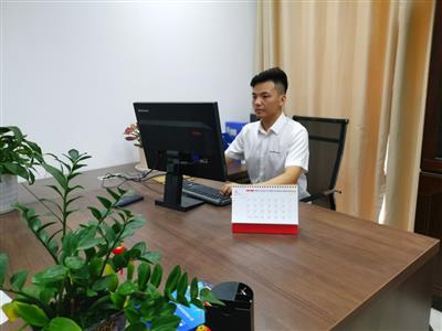 大都小貸公司李林：服務標兵  業務骨干